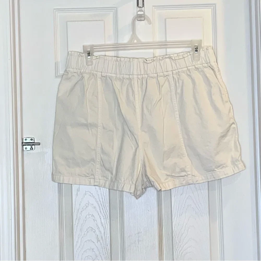 Madewell Paperbag High Rise Cream Color Chino Shorts Size 32